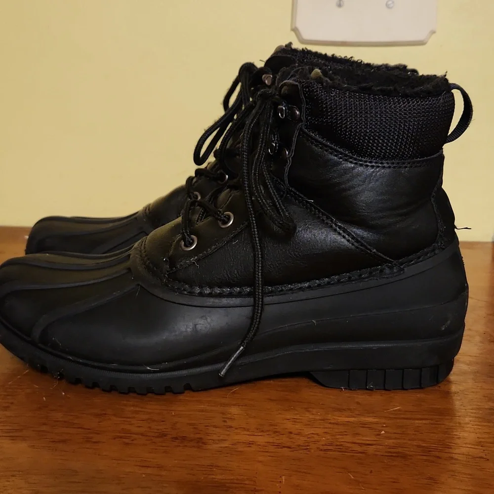 Men's Adventuridge Black Lace-Up Winter Boots Size 9